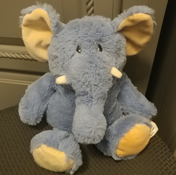 Cozy Hugs Soothing Aromatherapy Lavender Plush Elephant Freeze or Microwave - Picture 3 of 16